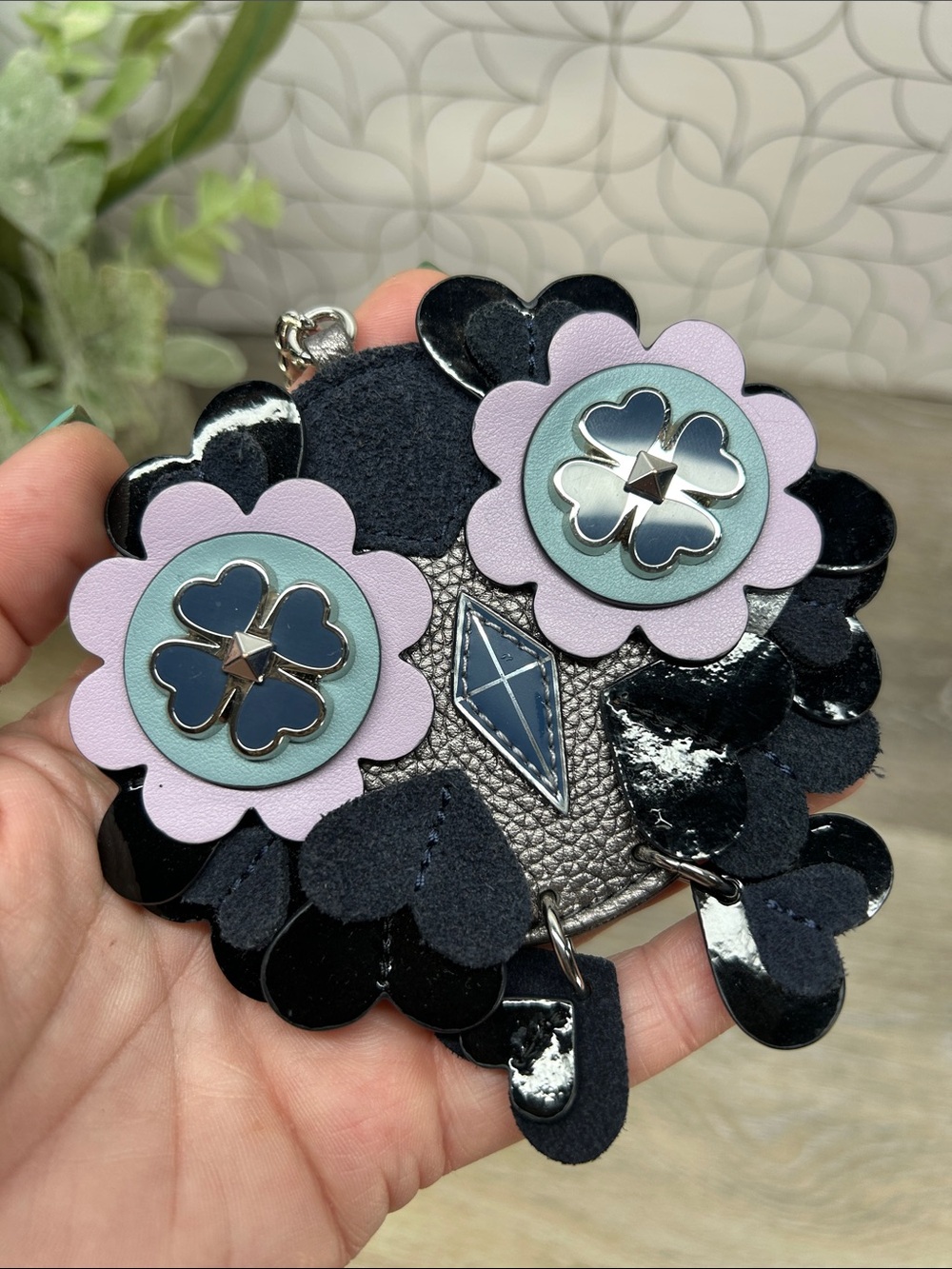 Kate spade Stylish Owl Keychain - Pink & Black